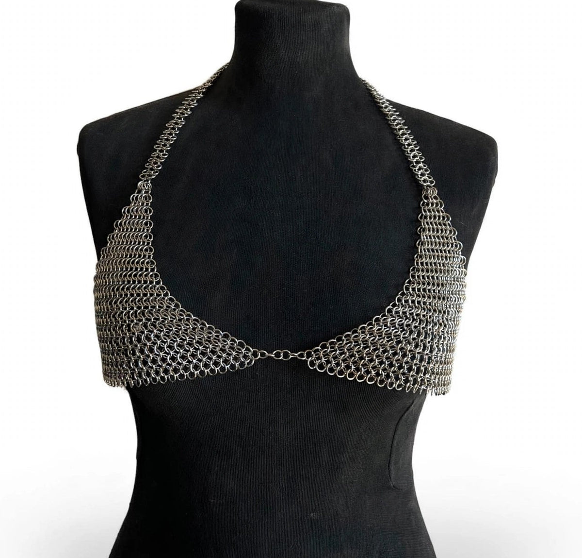 METAL BRALETTE DISTANCE