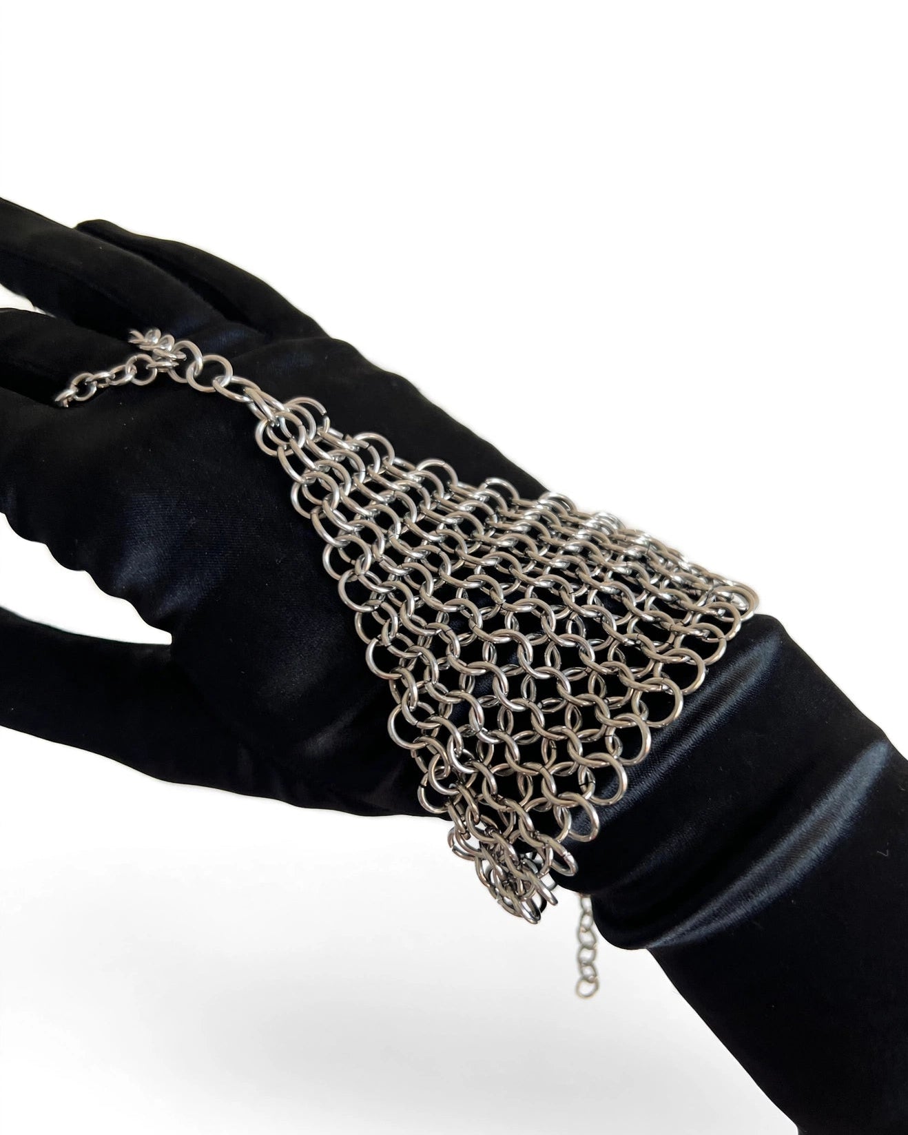 TRIANGLE GLOVE